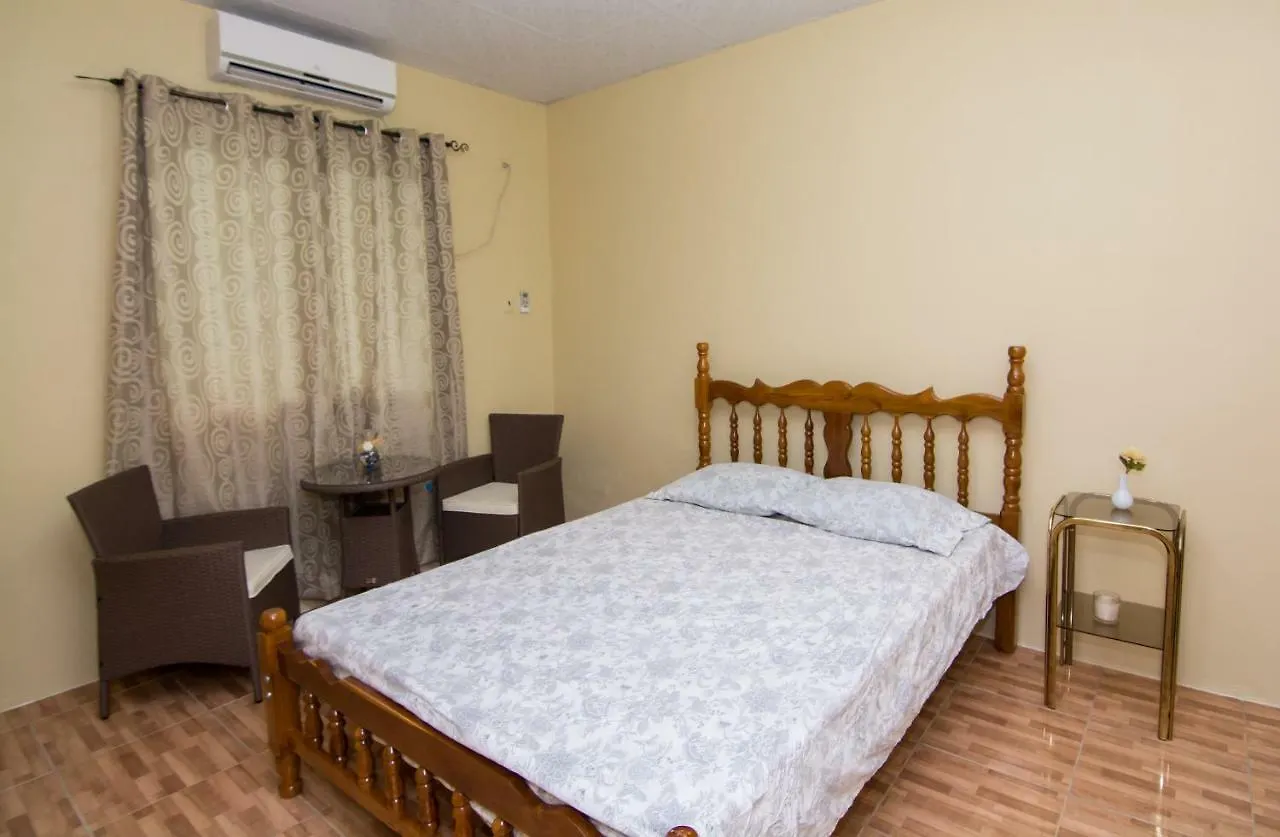 Lopinot Country Villa Arouca Lodge